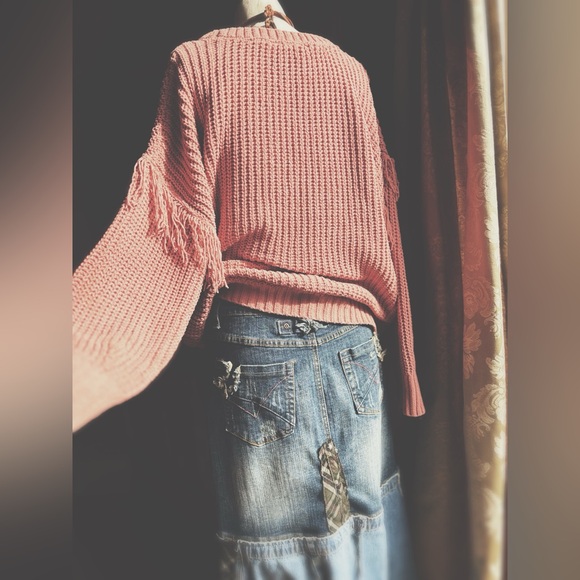 Fringe Sweater Crewneck - Picture 5 of 8